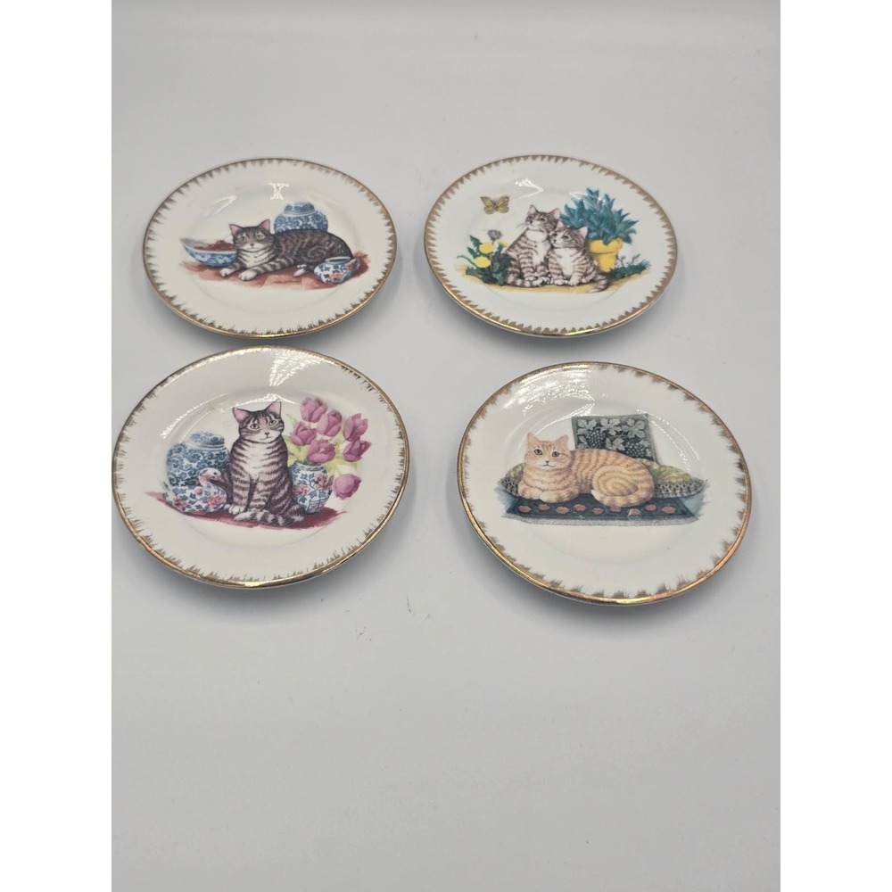 Vintage Giftco Ceramic 5" Cat Plates Set of 4 Kitten Decorative Gold Trim